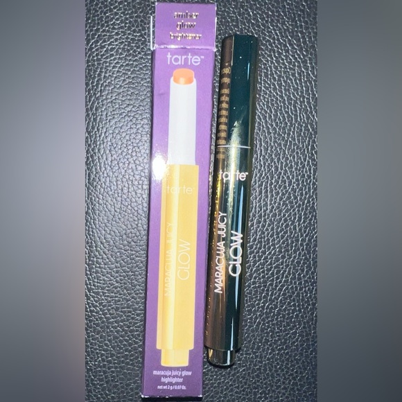 Tarte Maracuja Juicy Glow Highlighting Stick - Amber Glow. - Picture 2 of 6